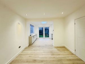 Photo 5- click for photo gallery